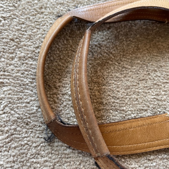 Authentic Coach Women’s Handbag - Picture 5 of 8